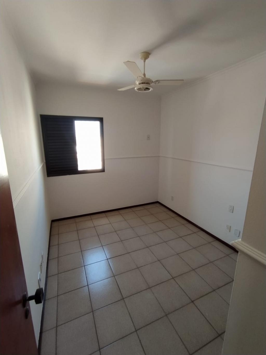 Apartamento à venda com 3 quartos, 93m² - Foto 11