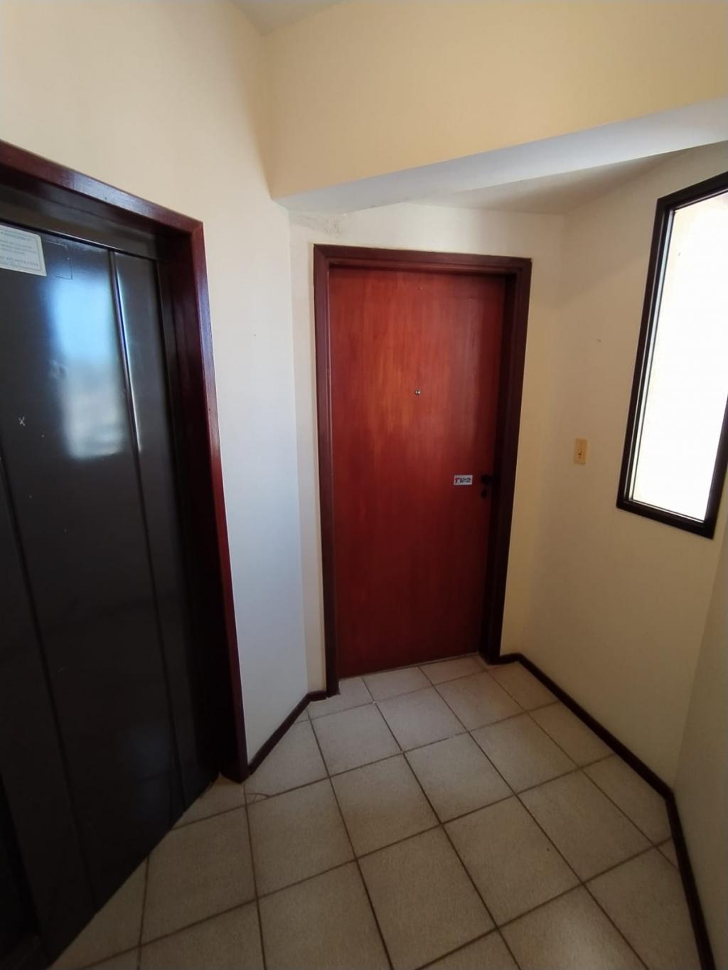 Apartamento à venda com 3 quartos, 93m² - Foto 13