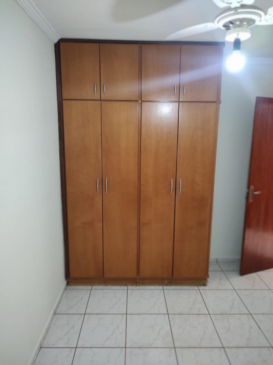 Apartamento à venda com 2 quartos, 65m² - Foto 2