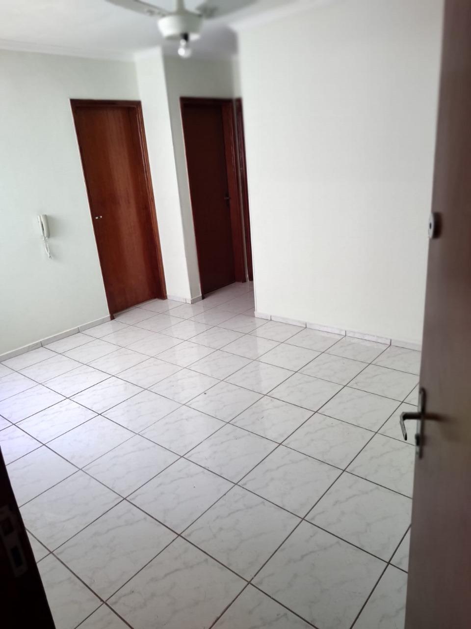 Apartamento à venda com 2 quartos, 65m² - Foto 3