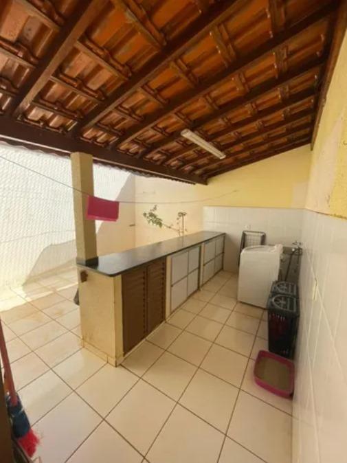 Casa à venda com 3 quartos, 121m² - Foto 9