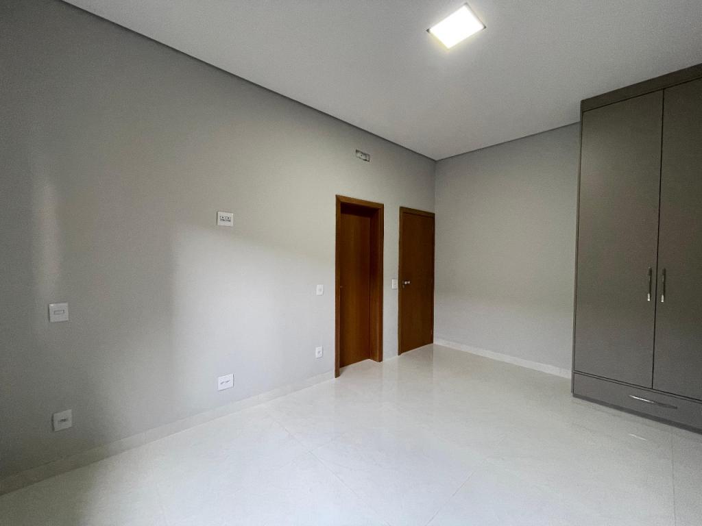 Casa de Condomínio à venda com 3 quartos, 188m² - Foto 4