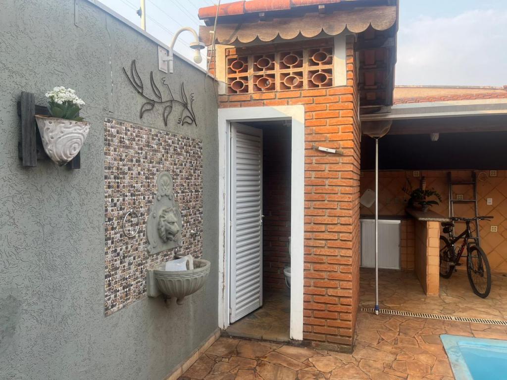 Casa à venda com 3 quartos, 110m² - Foto 3