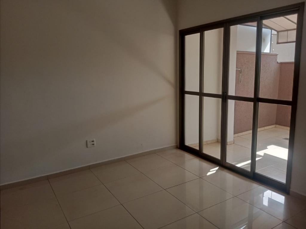 Apartamento à venda com 2 quartos, 70m² - Foto 4