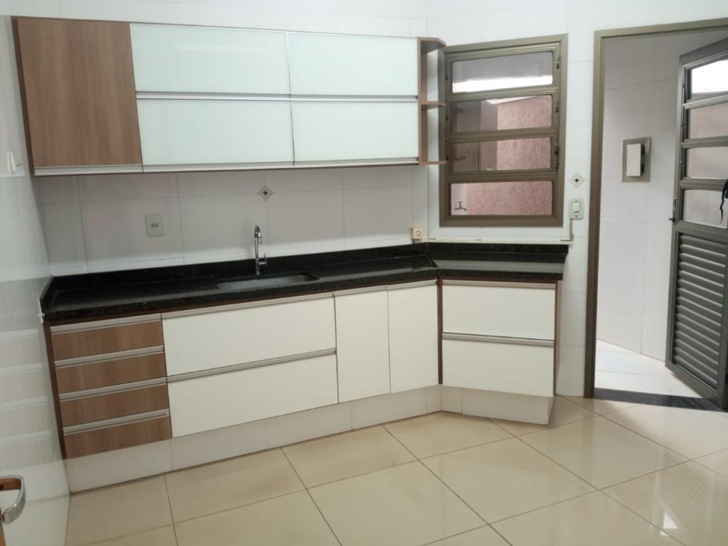 Apartamento à venda com 2 quartos, 70m² - Foto 7