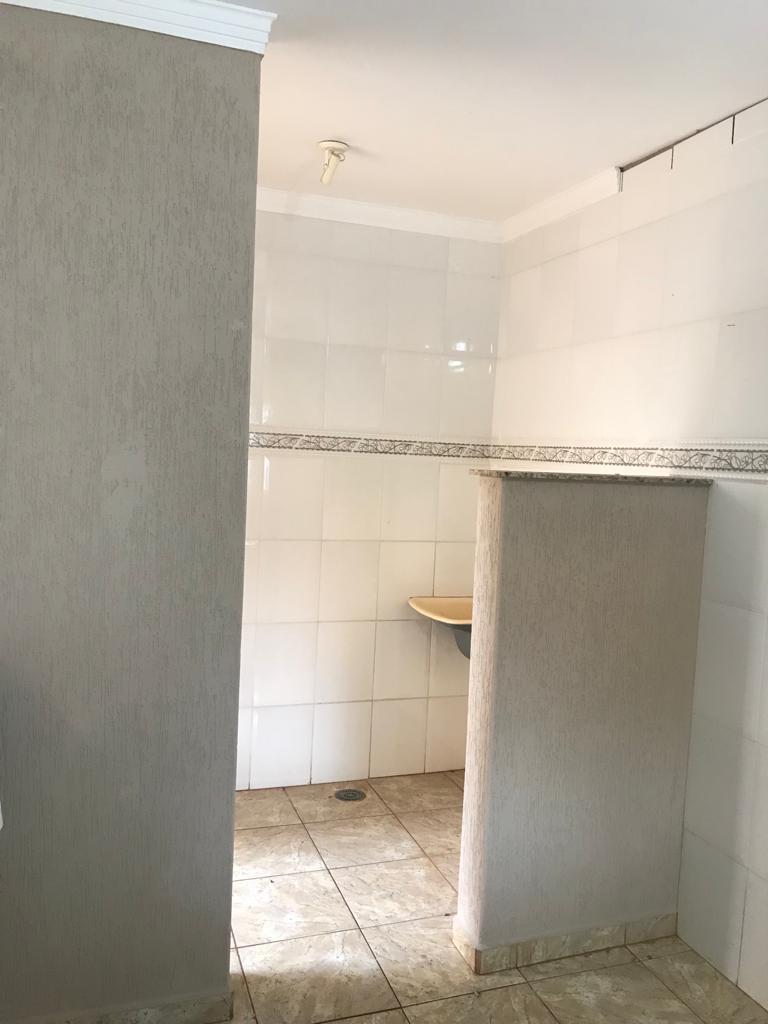 Casa à venda com 3 quartos, 77m² - Foto 3