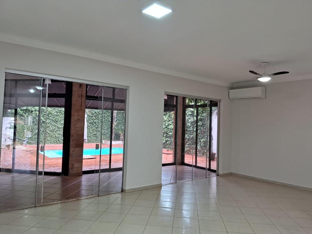 Casa de Condomínio à venda com 4 quartos, 323m² - Foto 9