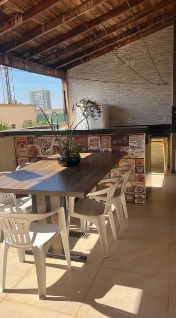 Apartamento à venda com 2 quartos, 90m² - Foto 1