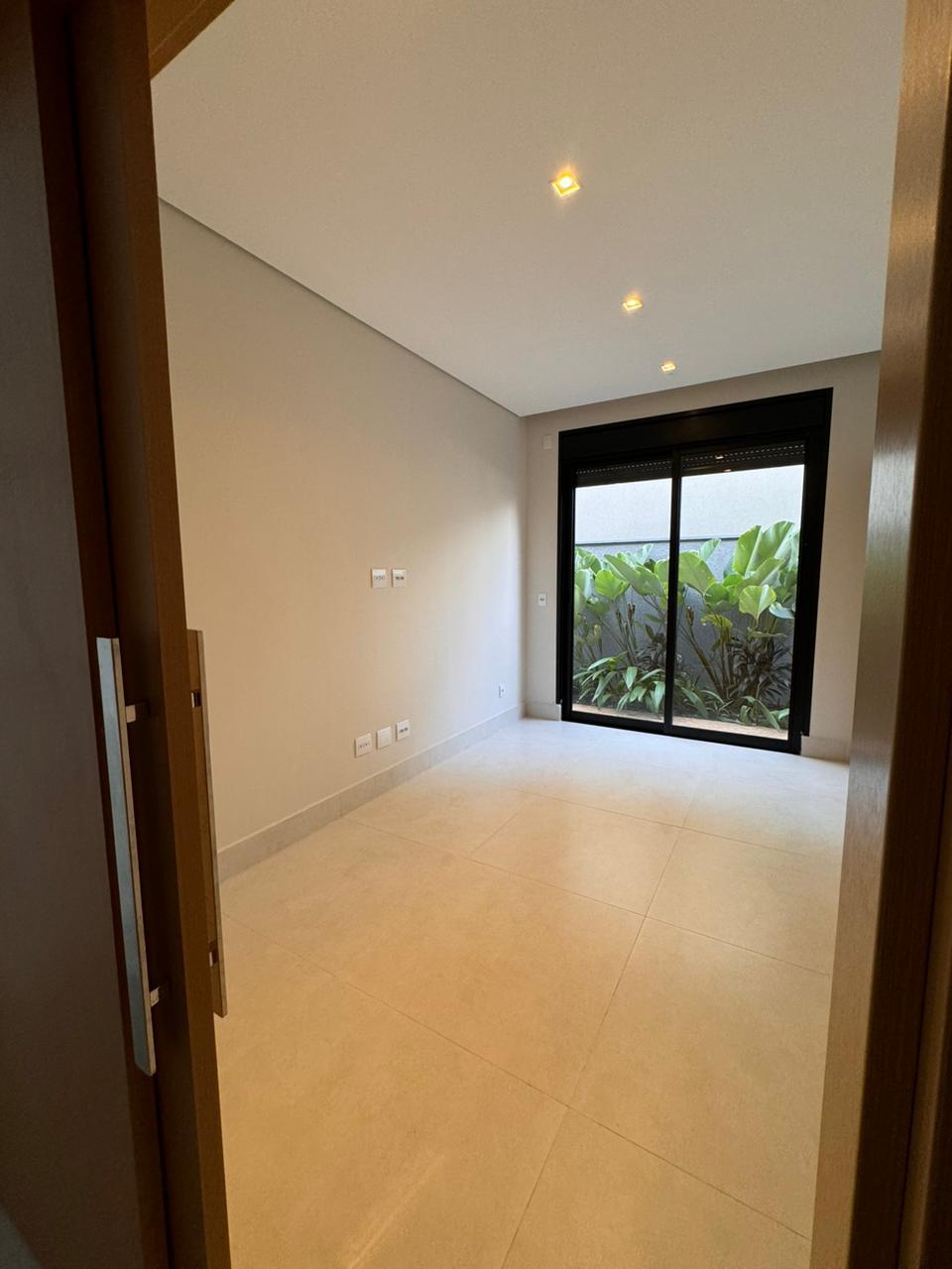 Casa de Condomínio à venda com 3 quartos, 267m² - Foto 4