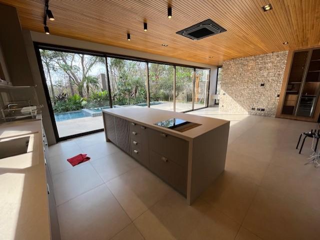 Casa de Condomínio à venda com 4 quartos, 390m² - Foto 36