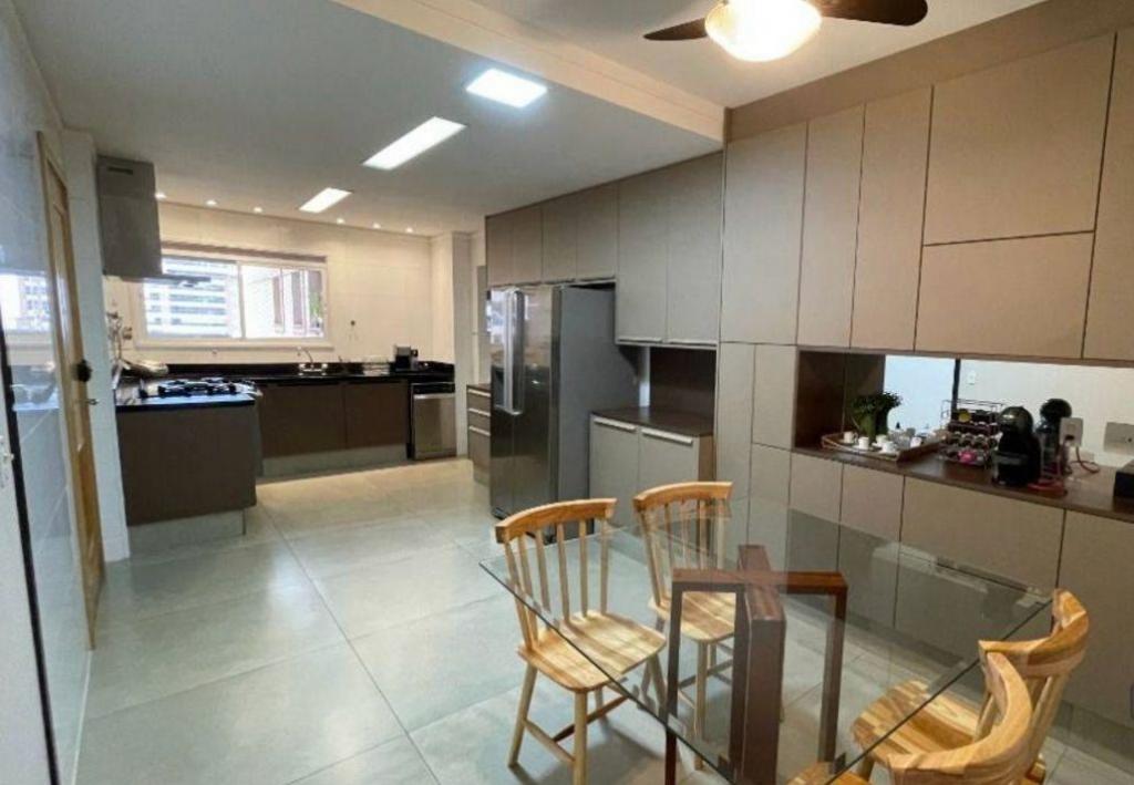 Apartamento à venda com 3 quartos, 295m² - Foto 14