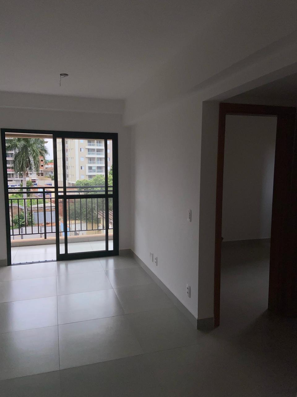 Apartamento à venda com 2 quartos, 62m² - Foto 1