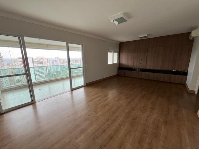 Apartamento à venda com 3 quartos, 153m² - Foto 1