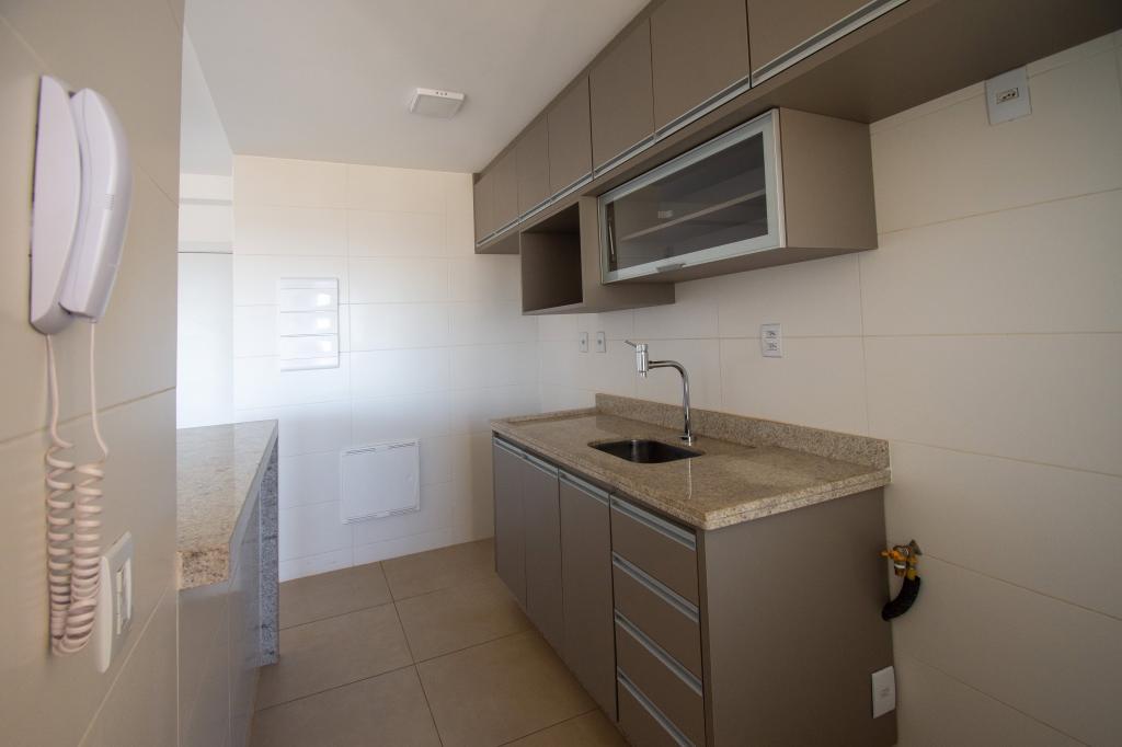 Apartamento para alugar com 3 quartos, 93m² - Foto 25