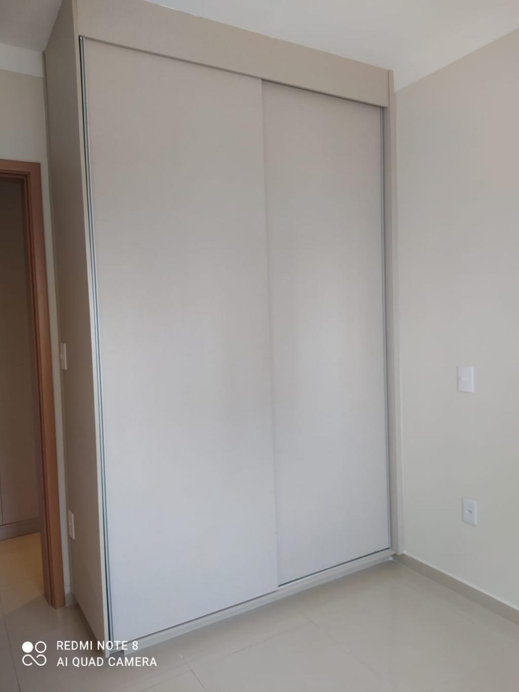 Apartamento para alugar com 3 quartos, 98m² - Foto 12