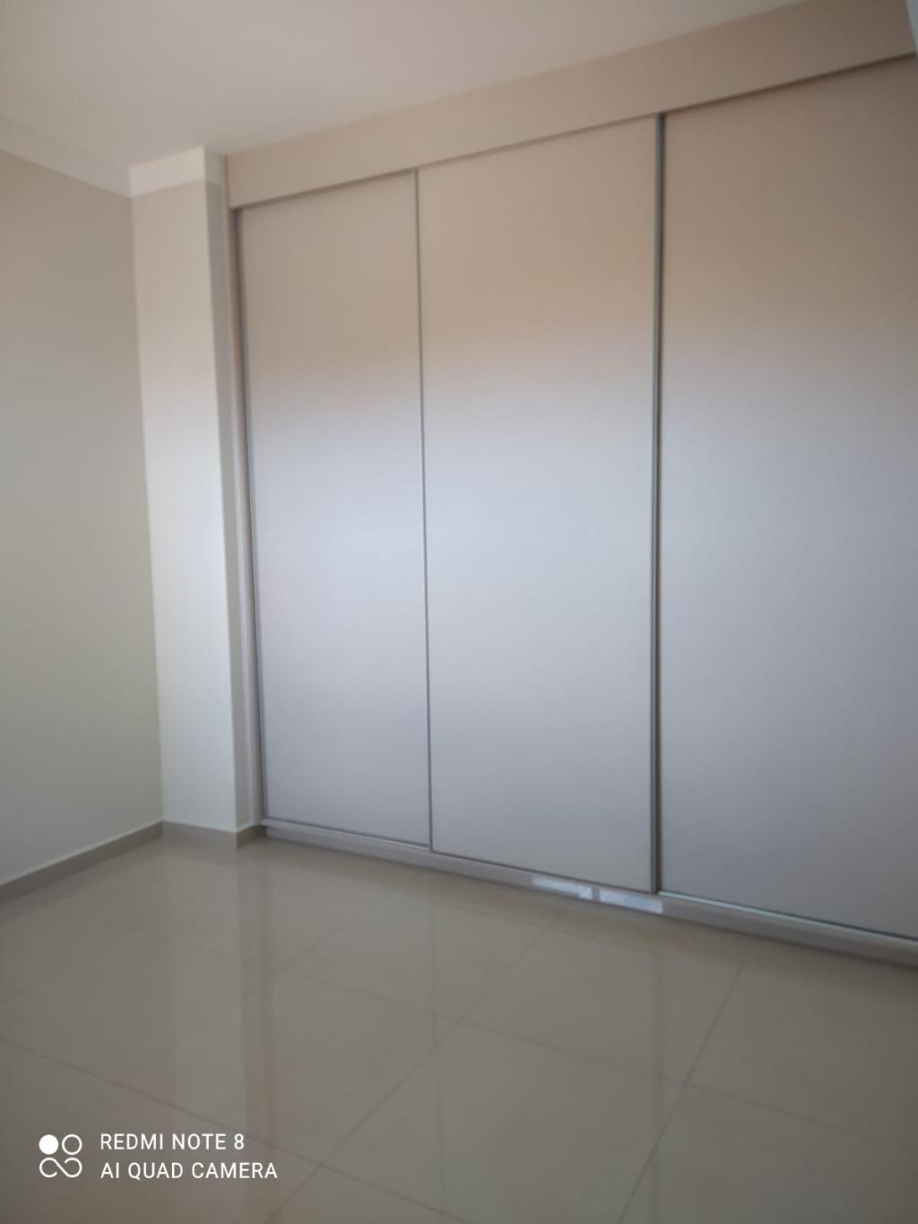 Apartamento para alugar com 3 quartos, 98m² - Foto 32