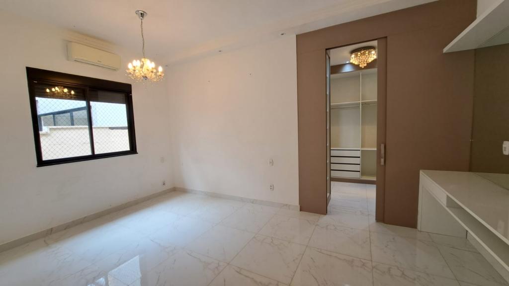 Casa de Condomínio à venda com 4 quartos, 285m² - Foto 15