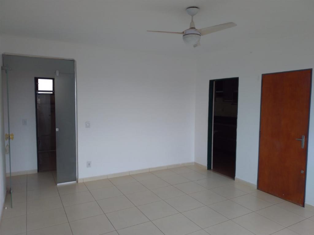 Apartamento à venda com 3 quartos, 76m² - Foto 10