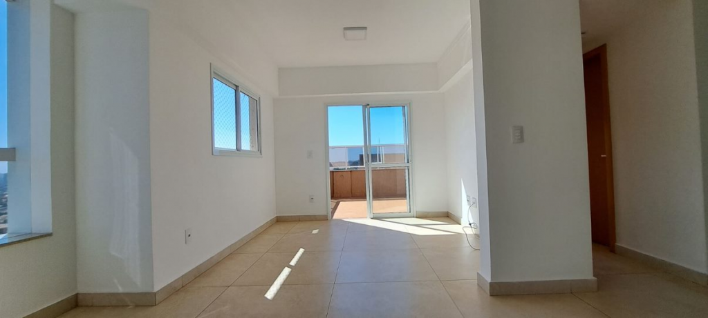 Apartamento à venda com 3 quartos, 144m² - Foto 3