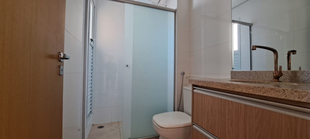 Apartamento à venda com 3 quartos, 144m² - Foto 4