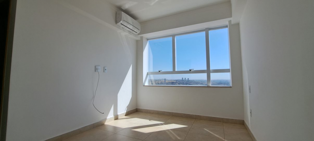 Apartamento à venda com 3 quartos, 144m² - Foto 9