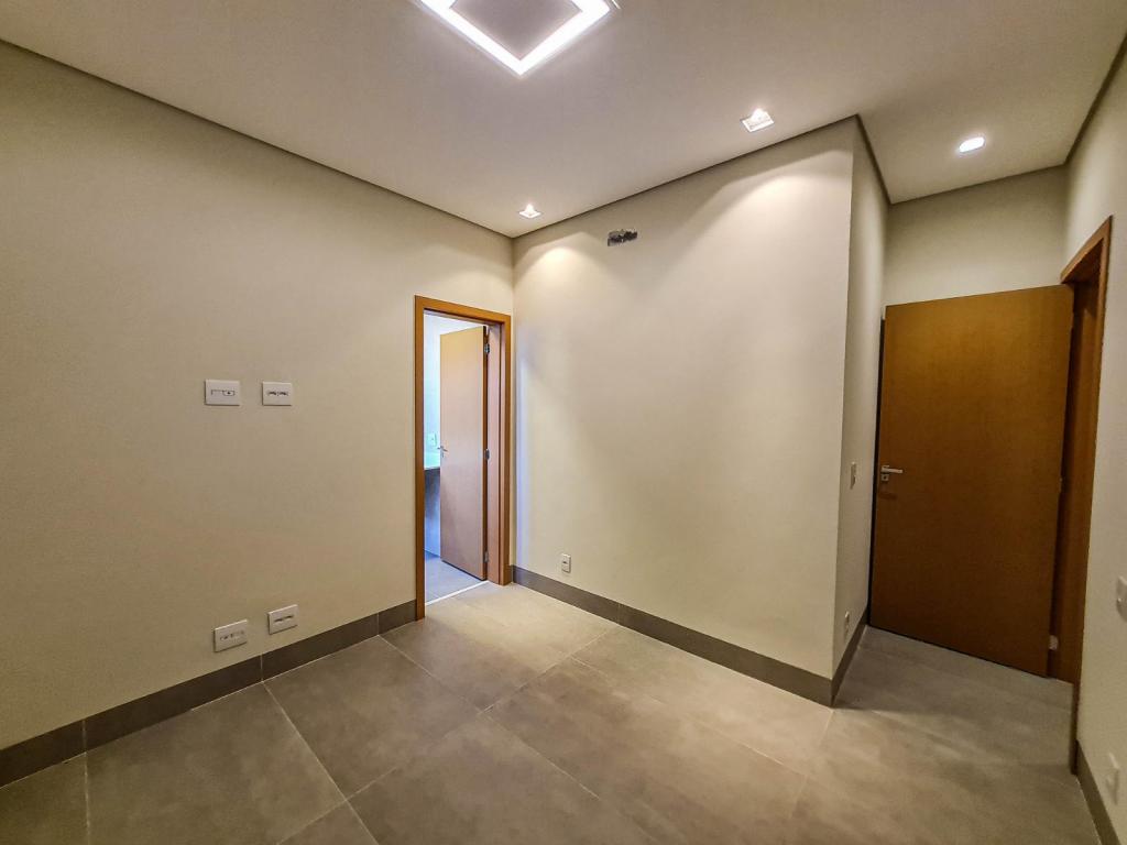 Casa de Condomínio à venda com 3 quartos, 204m² - Foto 18