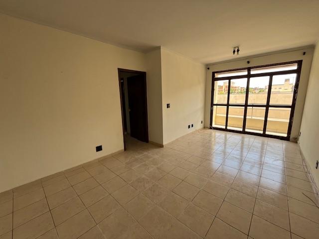 Apartamento à venda com 3 quartos, 87m² - Foto 1