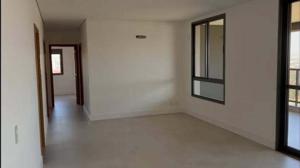 Apartamento à venda com 3 quartos, 178m² - Foto 2