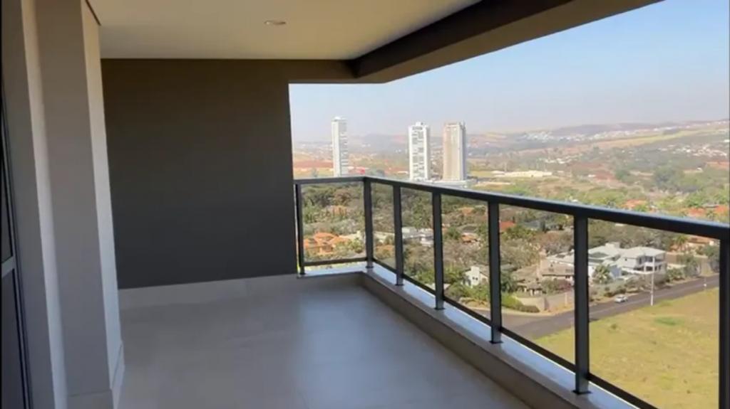 Apartamento à venda com 3 quartos, 178m² - Foto 1