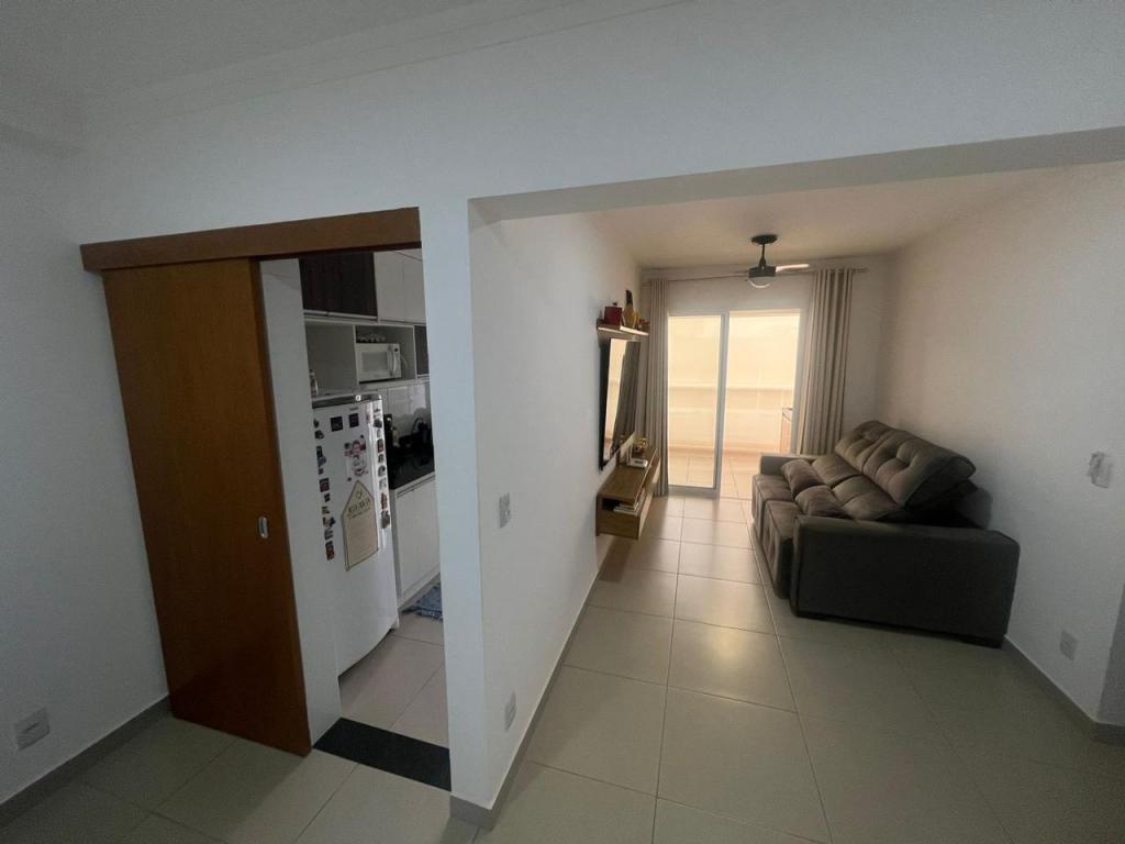 Apartamento à venda com 2 quartos, 85m² - Foto 3