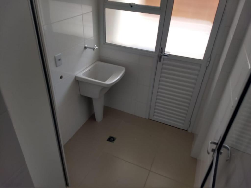 Apartamento à venda com 2 quartos, 85m² - Foto 11