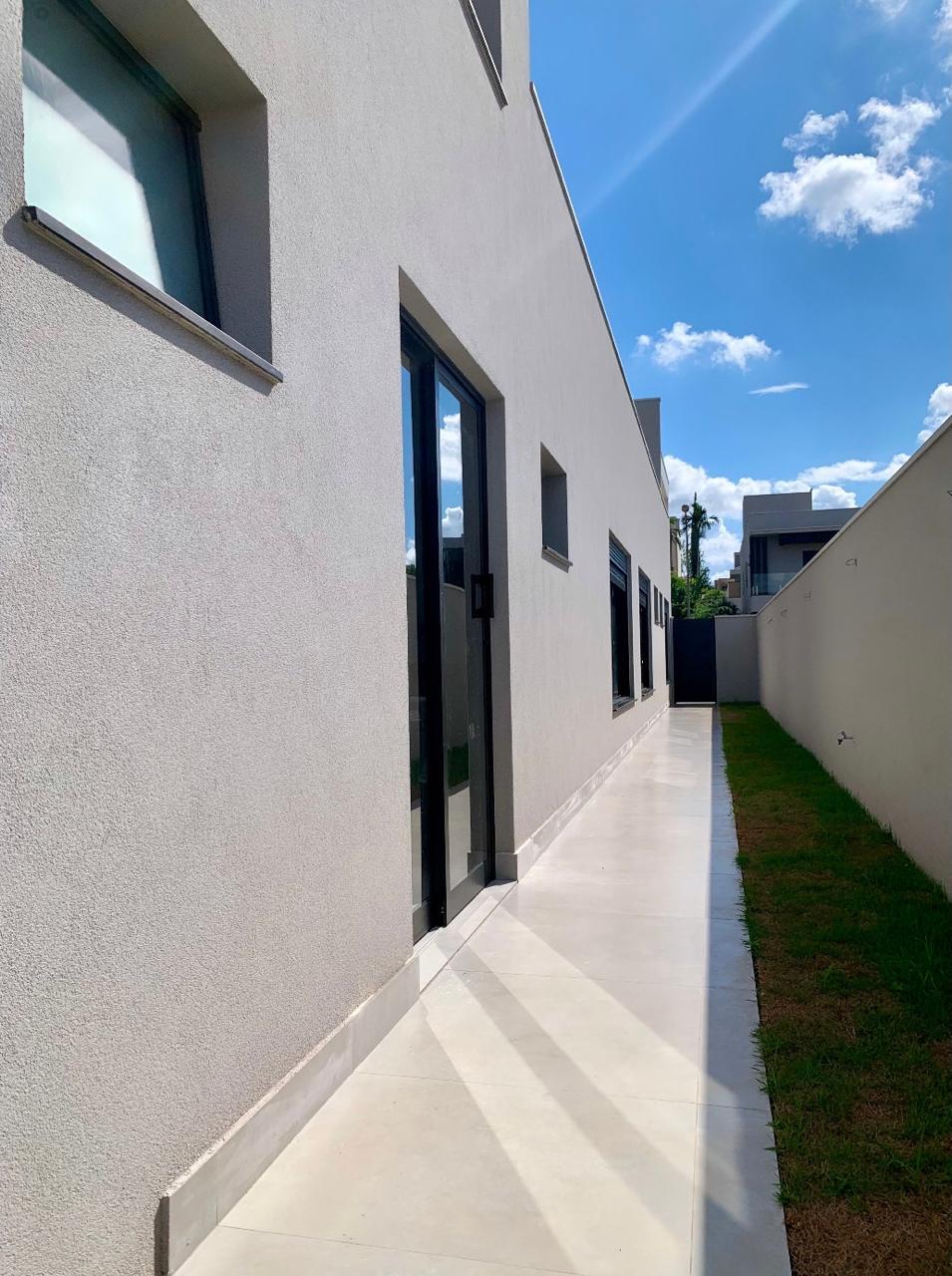 Casa de Condomínio à venda com 3 quartos, 250m² - Foto 8