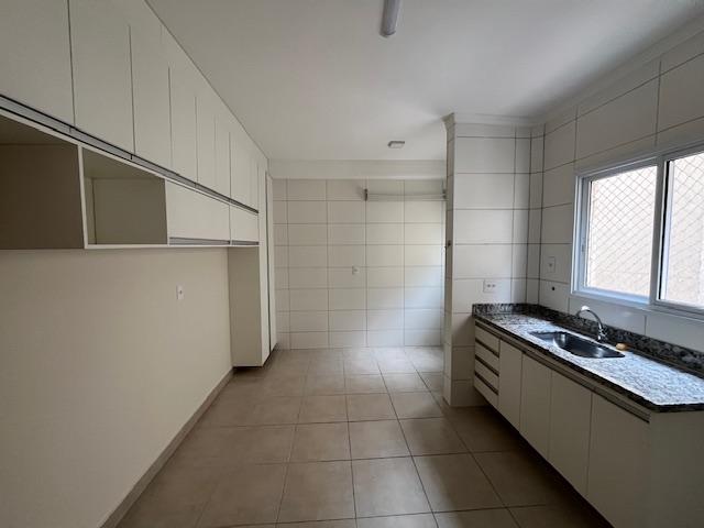 Apartamento à venda com 2 quartos, 75m² - Foto 5