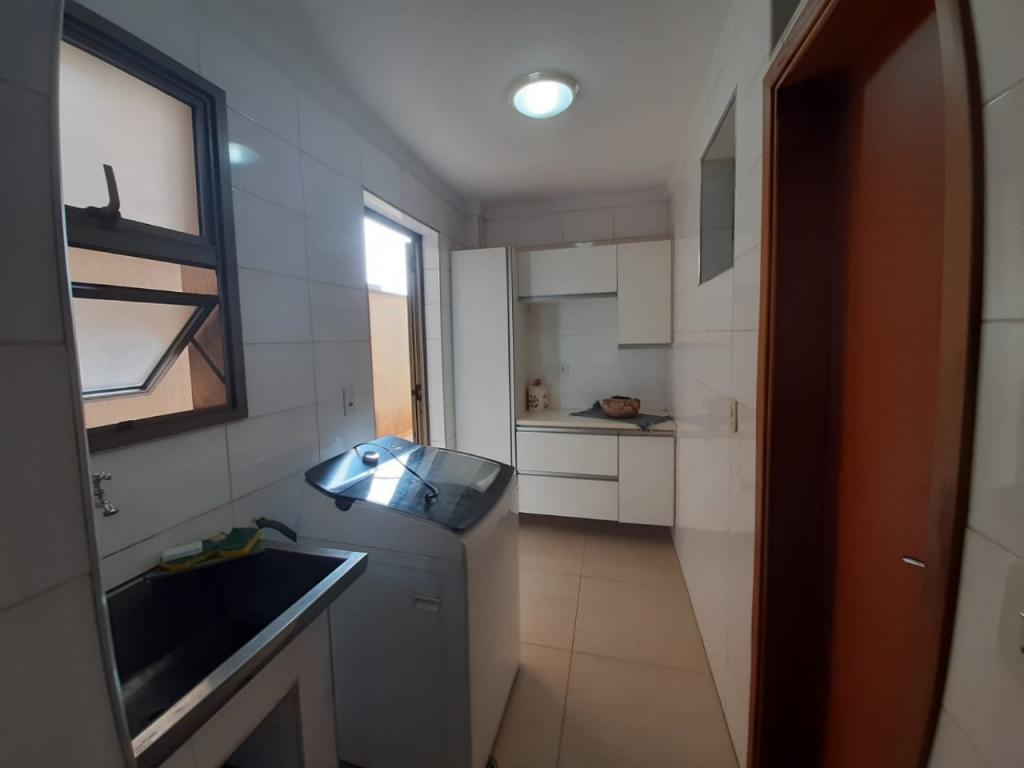 Apartamento à venda com 3 quartos, 124m² - Foto 3