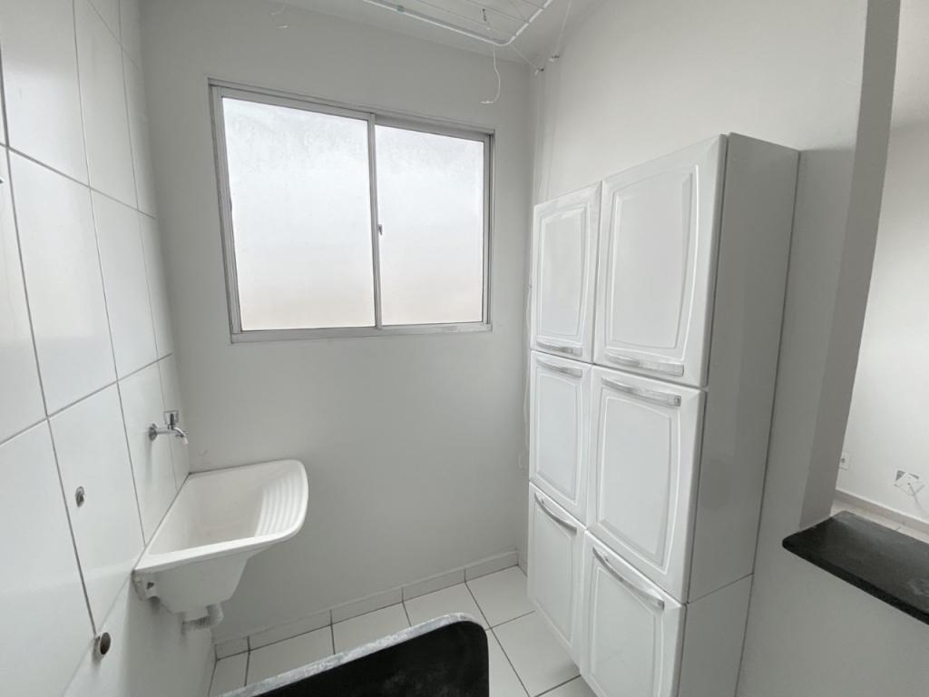 Apartamento à venda com 2 quartos, 45m² - Foto 3