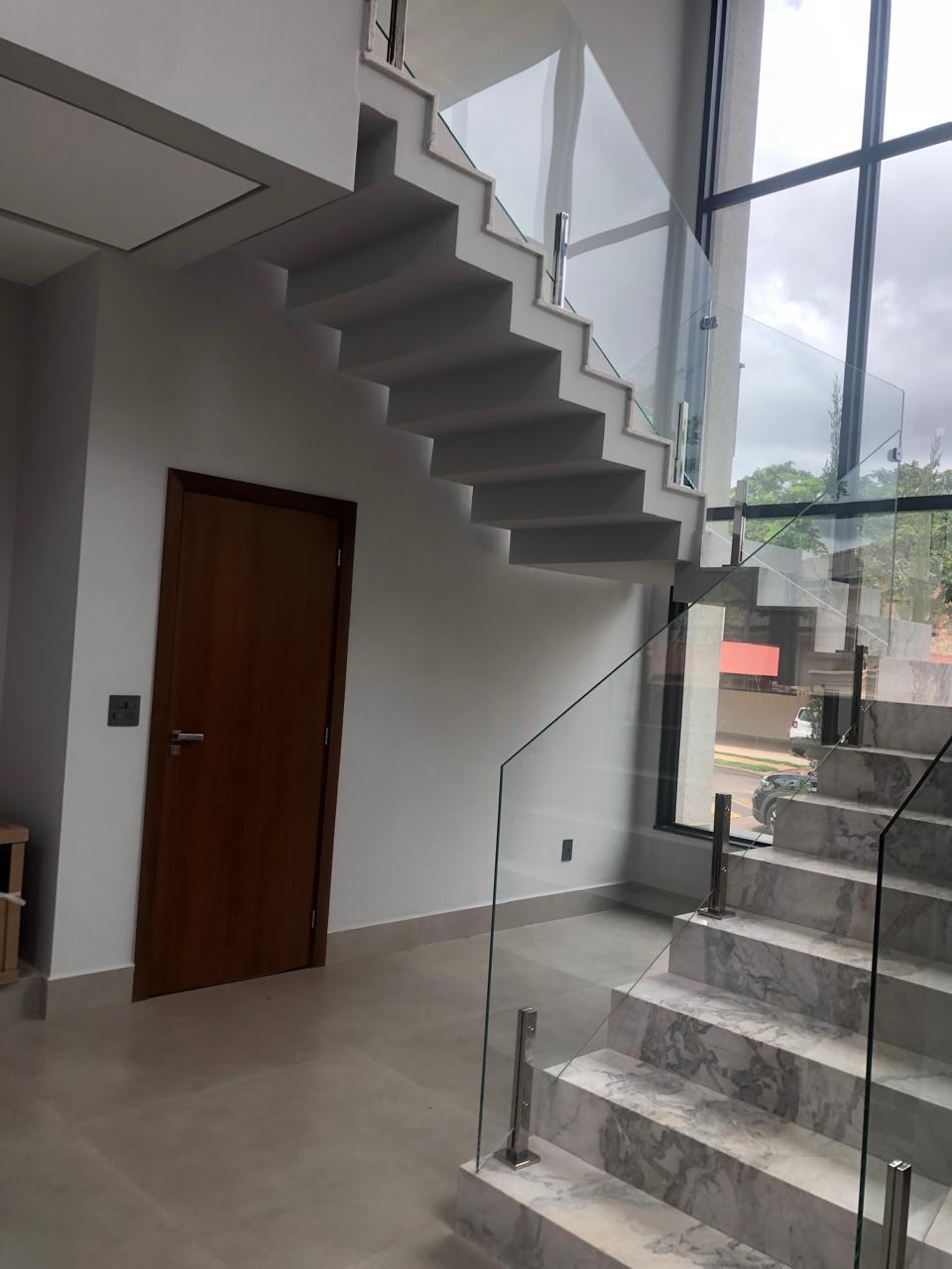 Casa de Condomínio à venda com 4 quartos, 365m² - Foto 3