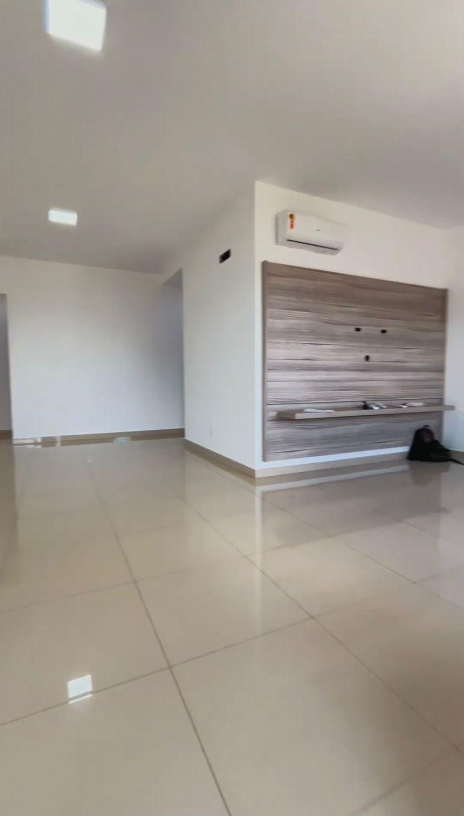 Apartamento à venda com 3 quartos, 148m² - Foto 2