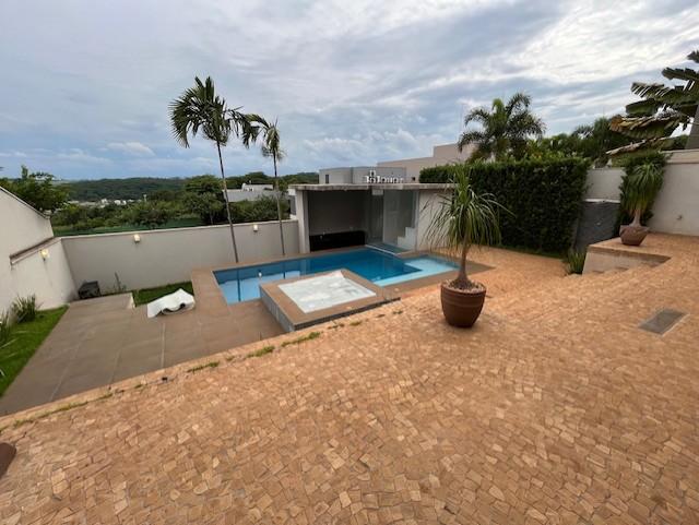 Casa de Condomínio à venda com 4 quartos, 300m² - Foto 20