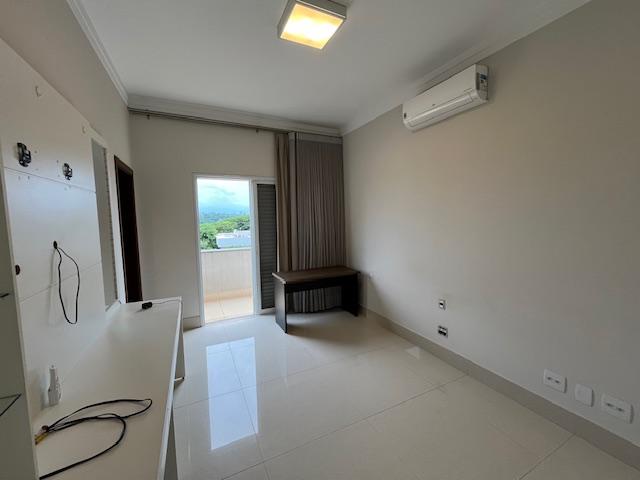 Casa de Condomínio à venda com 4 quartos, 300m² - Foto 30