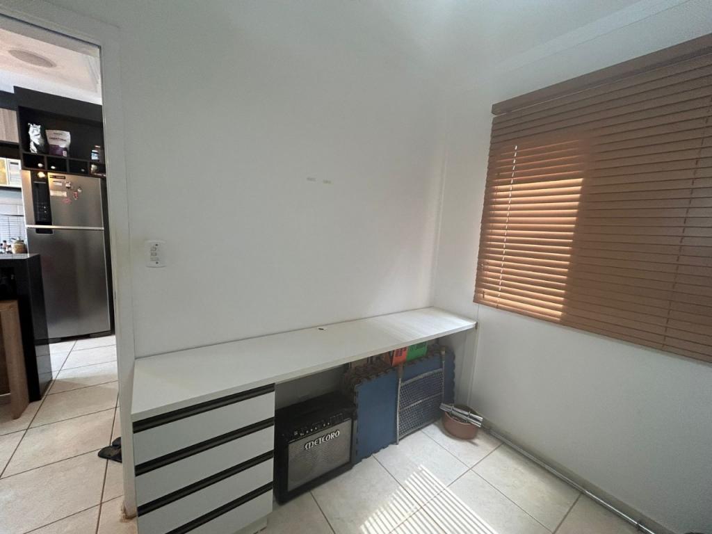 Apartamento à venda com 2 quartos, 49m² - Foto 3