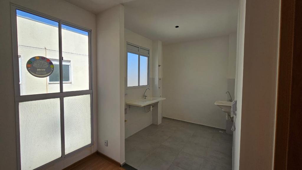 Apartamento à venda com 2 quartos, 42m² - Foto 8