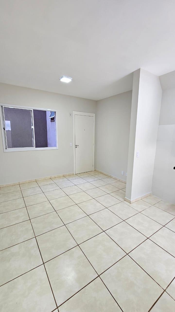 Apartamento à venda com 2 quartos, 43m² - Foto 3