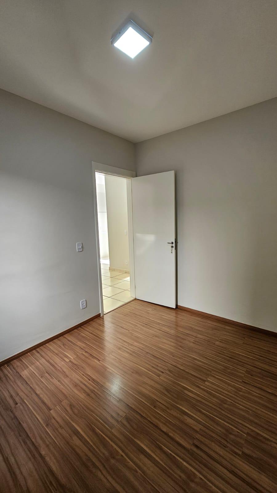 Apartamento à venda com 2 quartos, 43m² - Foto 4