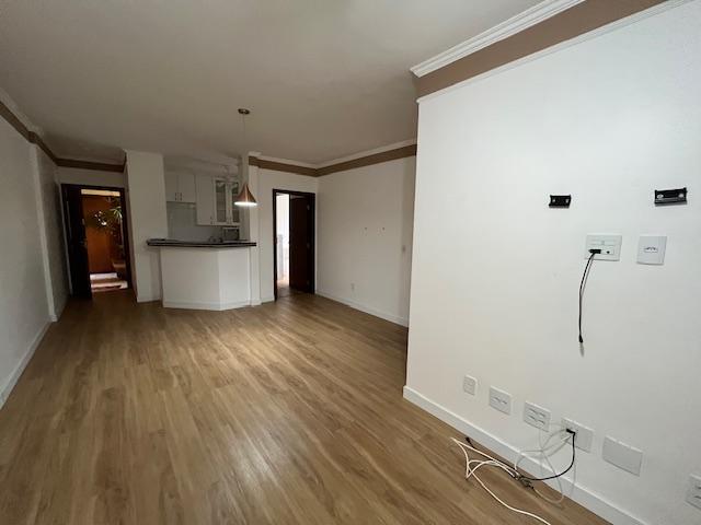 Apartamento à venda com 2 quartos, 79m² - Foto 14