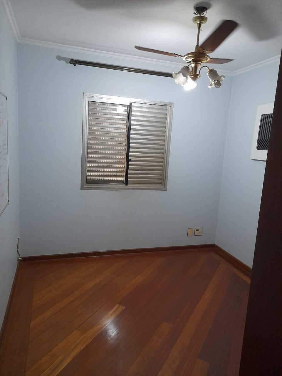 Apartamento à venda com 3 quartos, 122m² - Foto 13