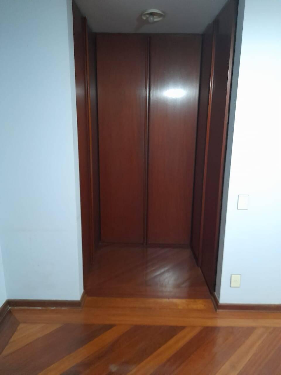 Apartamento à venda com 3 quartos, 122m² - Foto 15