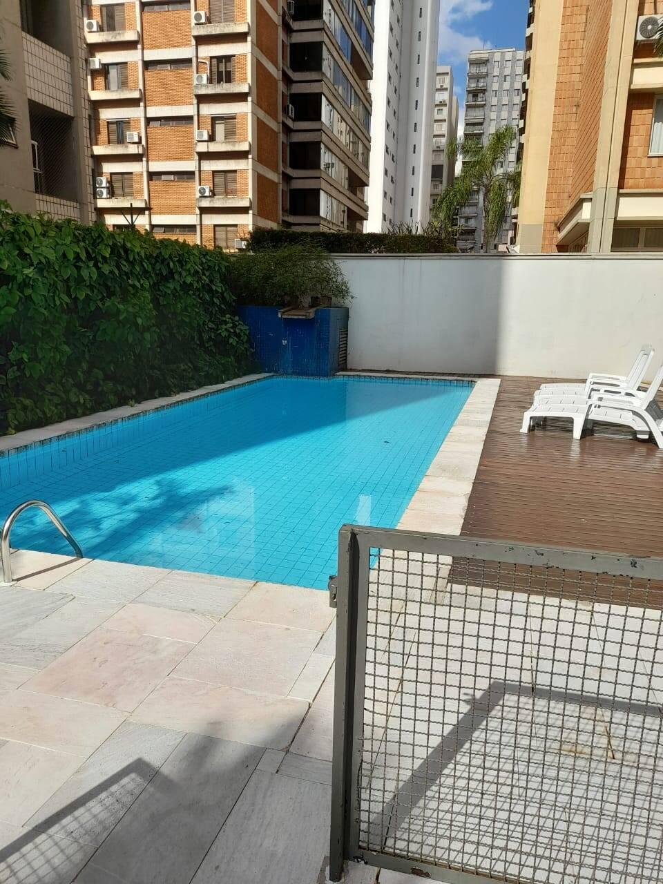 Apartamento à venda com 3 quartos, 122m² - Foto 26