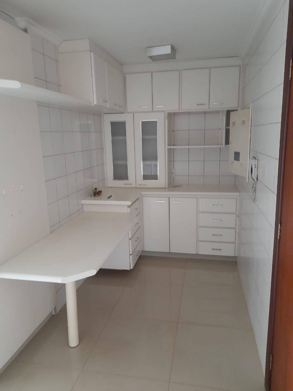 Apartamento à venda com 3 quartos, 122m² - Foto 28