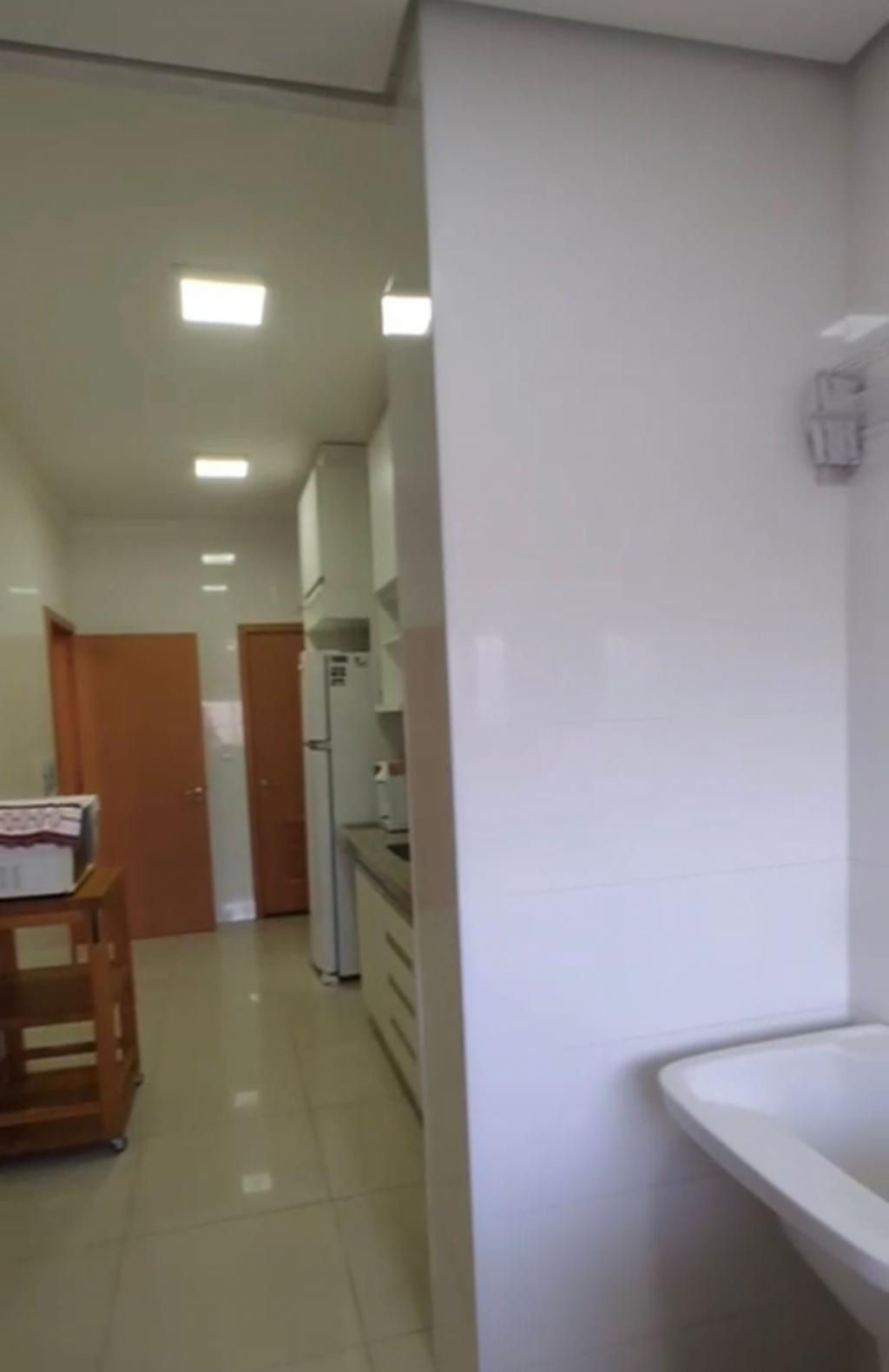 Apartamento à venda com 3 quartos, 128m² - Foto 13