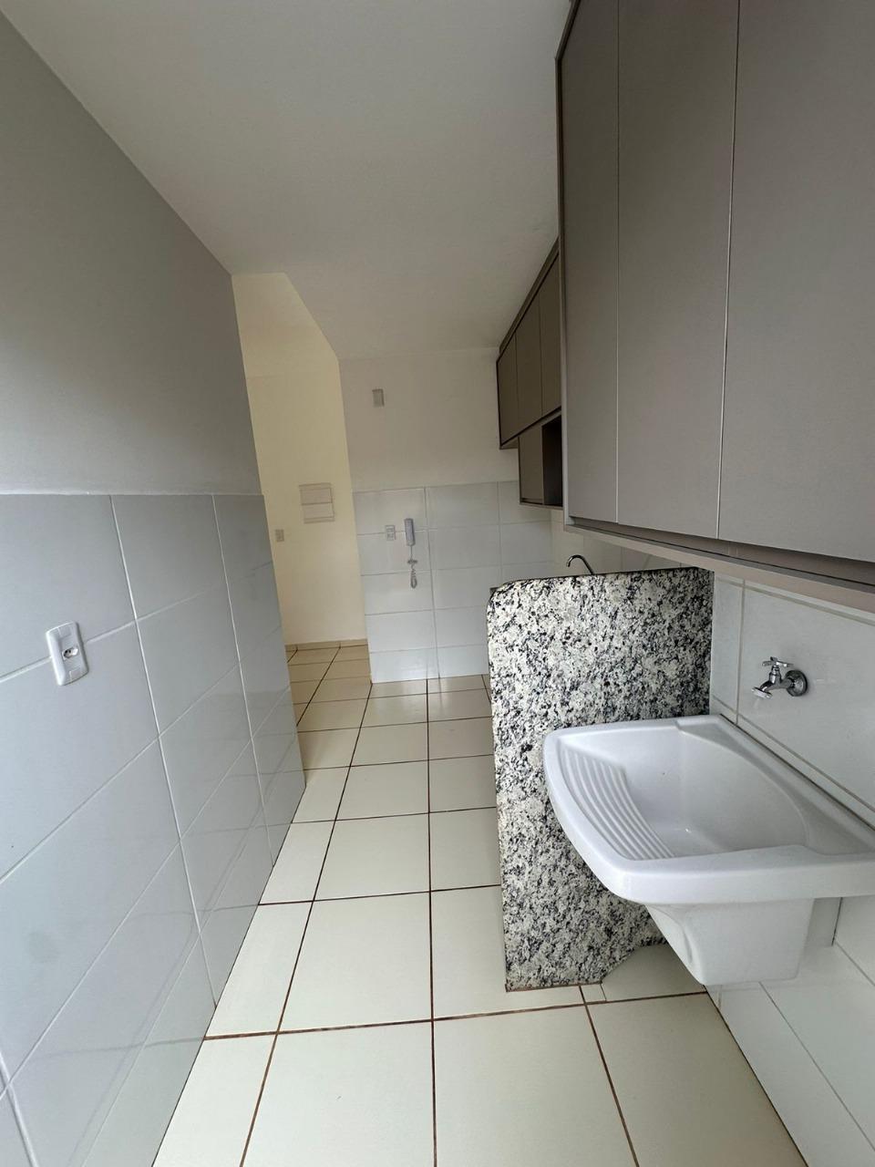 Apartamento à venda com 2 quartos, 47m² - Foto 2